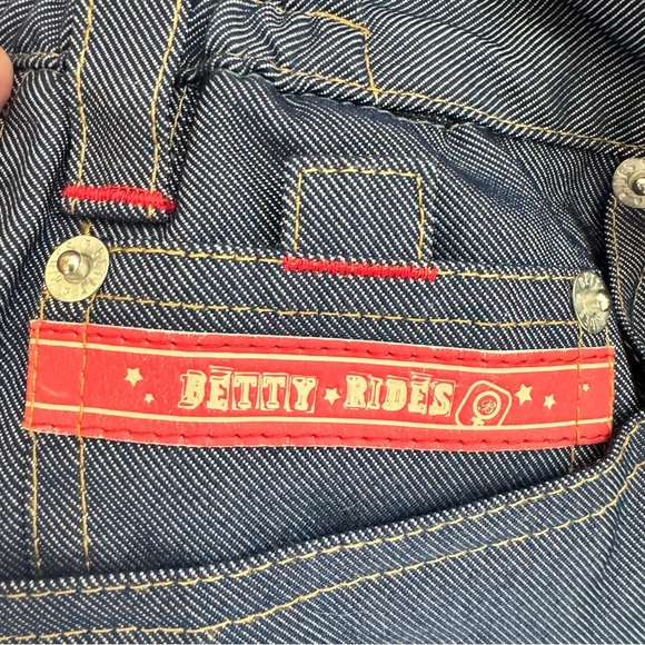 Betty Rides Women Snowboard Insulated Pants Size Medium - Picture 7 of 9